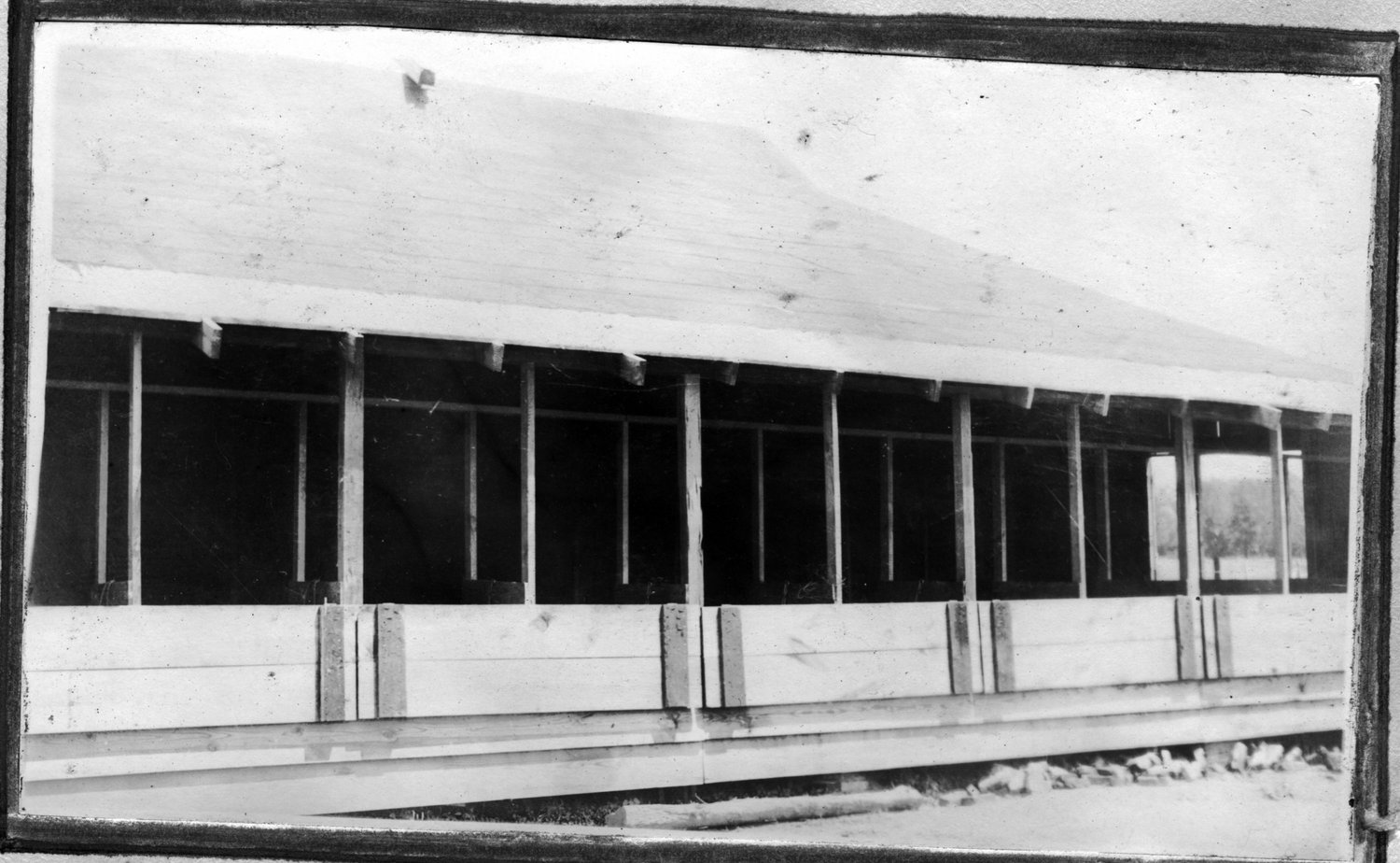 056~H. G. Gates New Barn Apr 1921.jpg